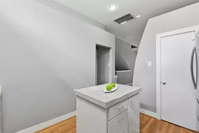 8715 Meadowcroft Drive #502, Houston, TX 77063 - Photo 14
