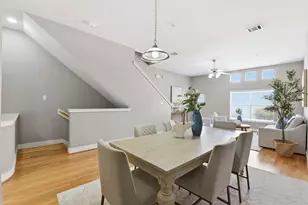 8715 Meadowcroft Dr, Houston, TX 77063 - Photo 10
