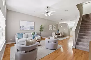 8715 Meadowcroft Dr, Houston, TX 77063 - Photo 8