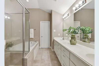 8715 Meadowcroft Drive #502, Houston, TX 77063 - Photo 30