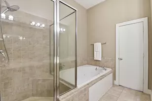 8715 Meadowcroft Dr, Houston, TX 77063 - Photo 28