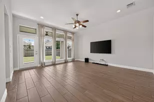 17114 Crimson Crest Dr, Conroe, TX 77302 - Photo 12