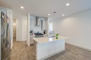 12817 Harlesden Ln, Houston, TX 77047 - Photo 10