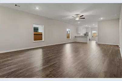 15806 Berry Hill Drive, Conroe, TX 77303 - Photo 8