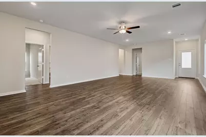 15806 Berry Hill Drive, Conroe, TX 77303 - Photo 4