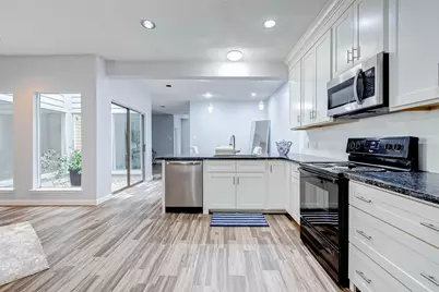 395 Rancho Bauer Drive, Houston, TX 77079 - Photo 24