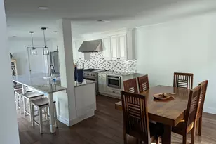 2621 Country Club Blvd, Sugar Land, TX 77478 - Photo 2