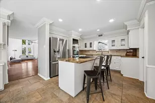 1205 Middlecreek St, Friendswood, TX 77546 - Photo 8