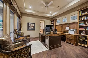 2 Lacewood Ln, Piney Point Village, TX 77024 - Photo 34