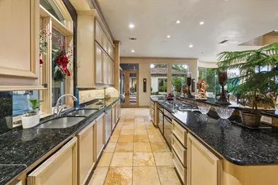 2 Lacewood Lane, Piney Point Village, TX 77024 - Photo 10