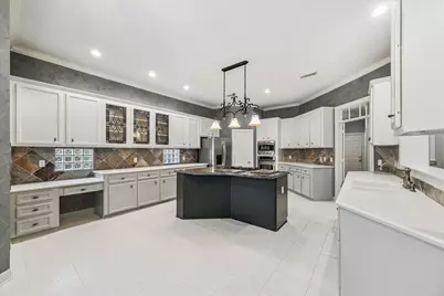 7215 Timberlake Drive, Sugar Land, TX 77479 - Photo 10