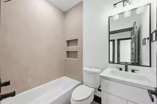 4630 Edfield St, Houston, TX 77033 - Photo 12