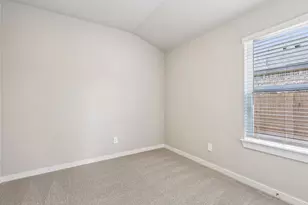 12022 Rushing Rdg Dr, Baytown, TX 77523 - Photo 10