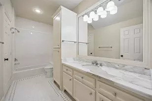 6261 Burgoyne Rd, Houston, TX 77057 - Photo 32