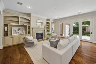 6261 Burgoyne Rd, Houston, TX 77057 - Photo 2