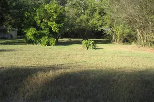 108 County Rd 2122, Crockett, TX 75835 - Photo 2