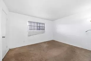 6405 Westward St, Houston, TX 77081 - Photo 10