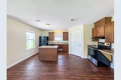 7521 Blue Jay Drive, Texas City, TX 77591 - Photo 6