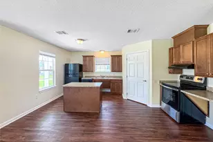 7521 Blue Jay Dr, Texas City, TX 77591 - Photo 6