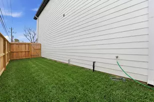 2825 De Soto St, Houston, TX 77091 - Photo 24