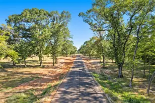 2413 Lonely Crk Cir, Montgomery, TX 77316 - Photo 6