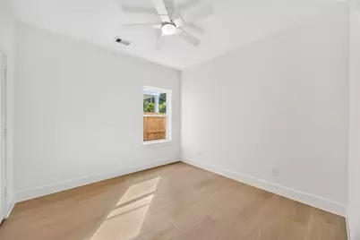 959/961 Ringold Street #A/B, Houston, TX 77088 - Photo 10