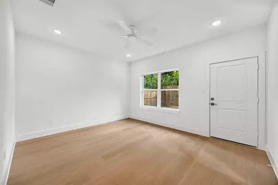 959/961 Ringold Street #A/B, Houston, TX 77088 - Photo 12