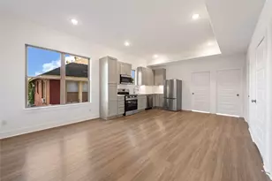 5623 Eskridge St, Houston, TX 77023 - Photo 2