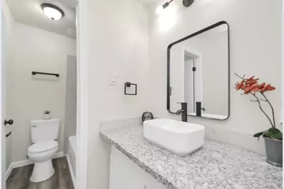 2110 Melbourne Street #12, Houston, TX 77026 - Photo 6