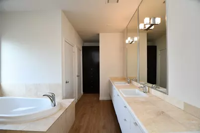 92 Dennis Street #B, Houston, TX 77006 - Photo 38