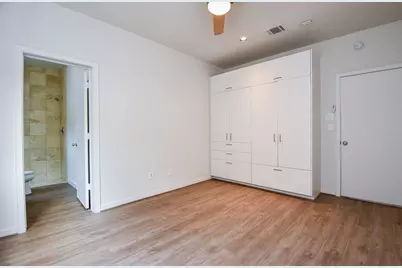 92 Dennis Street #B, Houston, TX 77006 - Photo 8