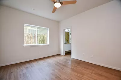 92 Dennis Street #B, Houston, TX 77006 - Photo 8