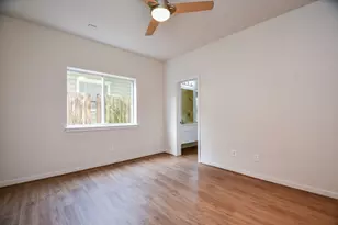 92 Dennis St, Houston, TX 77006 - Photo 8