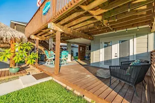 621 Warsaw St, Bayou Vista, TX 77563 - Photo 18