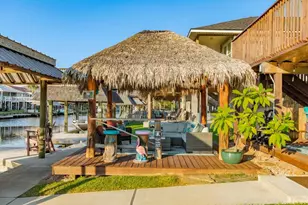 621 Warsaw St, Bayou Vista, TX 77563 - Photo 14