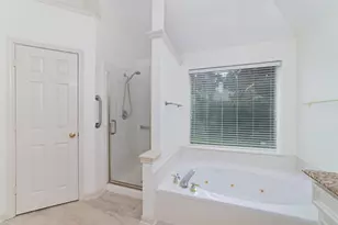 12435 Hazyglen Dr, Houston, TX 77082 - Photo 22