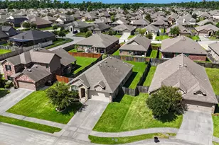 18107 Svensson Slade Ln, Houston, TX 77044 - Photo 22