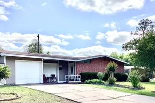 6609 Scribner Rd, Houston, TX 77074 - Photo 1