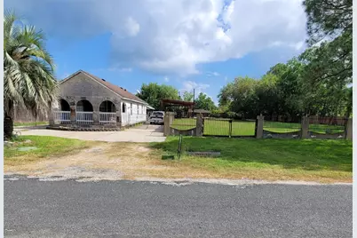 3710 19th Street N, Texas City, TX 77590 - Photo 12