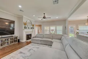 5305 Winchester Dr, Bryan, TX 77802 - Photo 6