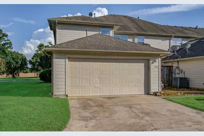 9106 Sunlight Oak Lane, Houston, TX 77070 - Photo 28
