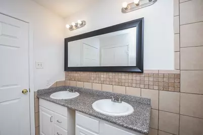 9231 Homeland Drive, Houston, TX 77083 - Photo 16