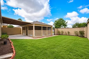 9231 Homeland Dr, Houston, TX 77083 - Photo 4
