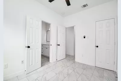 9003 Prairie View Drive #B, Houston, TX 77088 - Photo 16