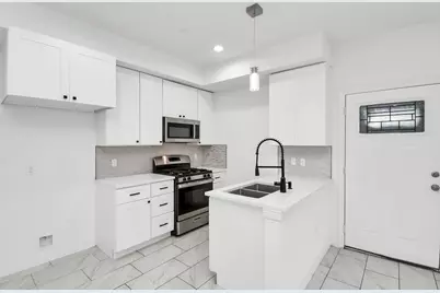 9003 Prairie View Drive #B, Houston, TX 77088 - Photo 10