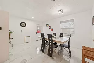 12302 Meadowdale Dr, Meadows Place, TX 77477 - Photo 18