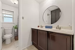 12302 Meadowdale Dr, Meadows Place, TX 77477 - Photo 32