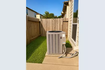 14930 Tuttle Point Drive, Houston, TX 77082 - Photo 14