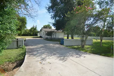 3111 2nd Street, Brookshire, TX 77423 - Photo 1