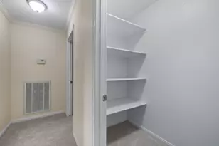 1400 Oak Hollow Dr, Dickinson, TX 77539 - Photo 44